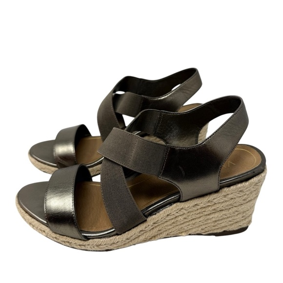 VIONIC Ainsleigh Wedge Sandals Women's size 10 Gold Bronze Platform Heels - Picture 6 of 9